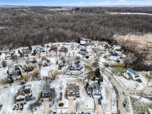 6420 Crestview Drive, Holly Township, MI 48442