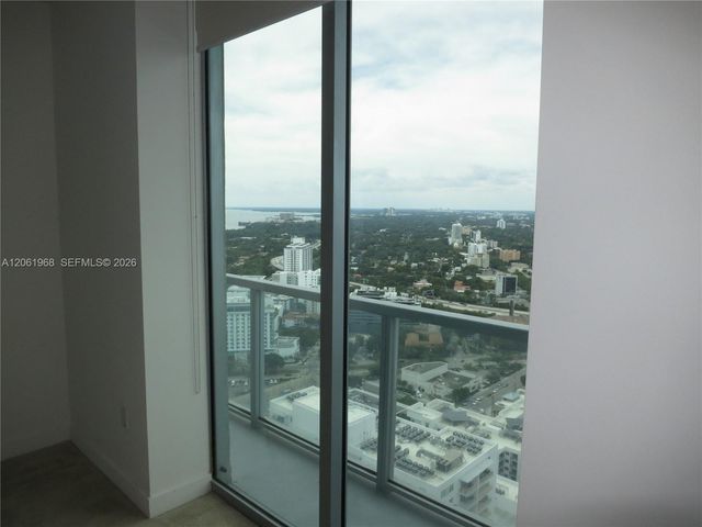 79 SW 12th St UPH4001-S, Miami, FL 33130