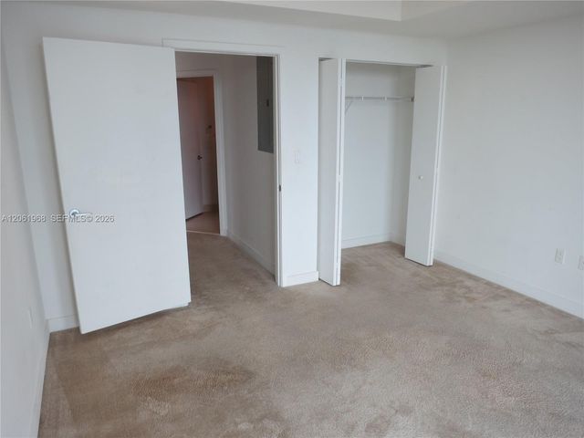 79 SW 12th St UPH4001-S, Miami, FL 33130