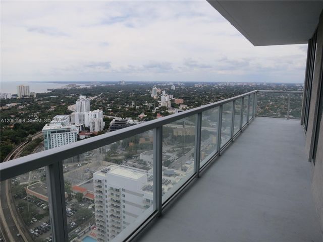 79 SW 12th St UPH4001-S, Miami, FL 33130