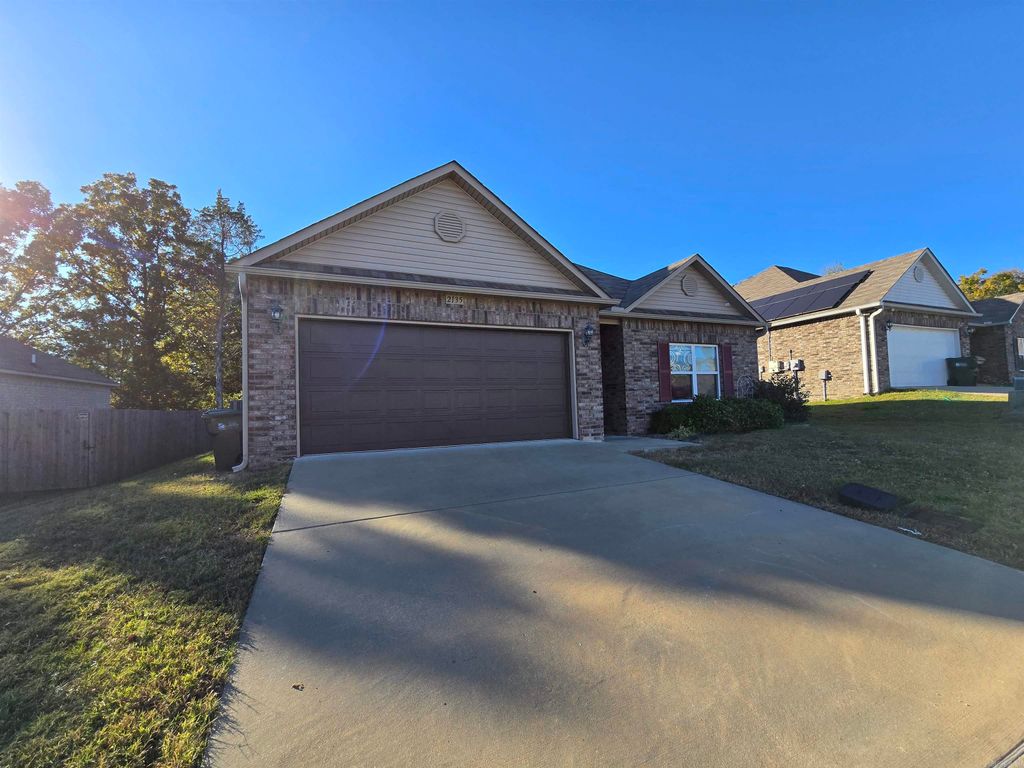2135 Eldridge Lane, Conway, AR 72032