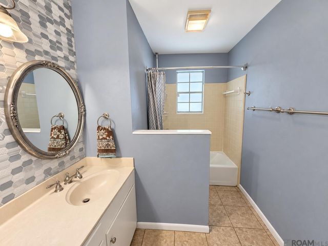 1783 Bellrose Dr, Baton Rouge, LA 70815