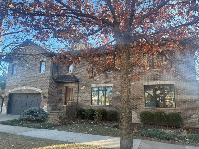 7007 W Hayes Avenue, Chicago, IL 60631