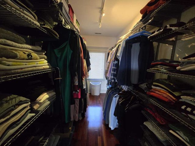 7007 W Hayes Avenue, Chicago, IL 60631