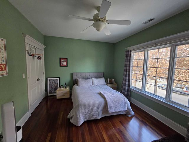 7007 W Hayes Avenue, Chicago, IL 60631