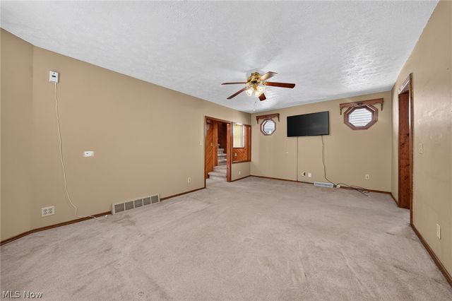 32 Water Street, Geneva, OH 44041