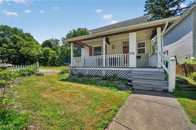 32 Water Street, Geneva, OH 44041