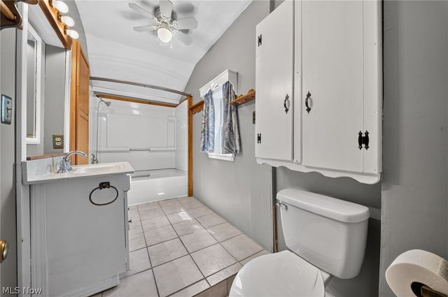 32 Water Street, Geneva, OH 44041