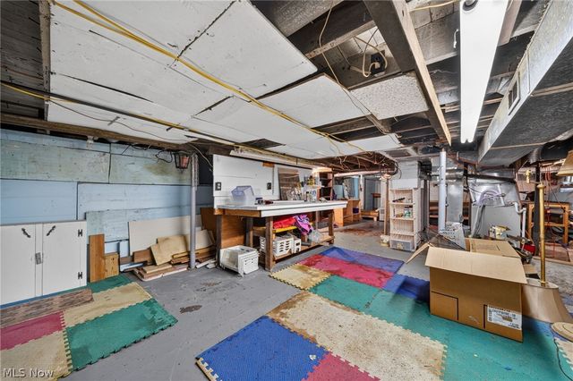 32 Water Street, Geneva, OH 44041