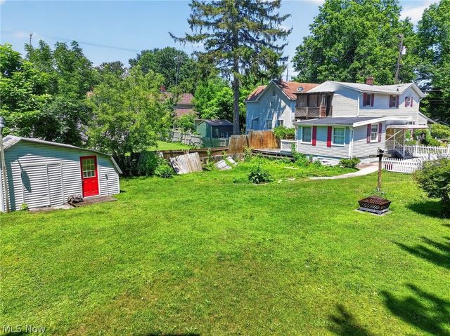 32 Water Street, Geneva, OH 44041