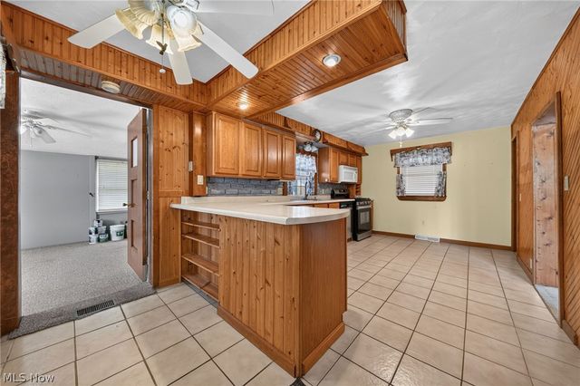 32 Water Street, Geneva, OH 44041