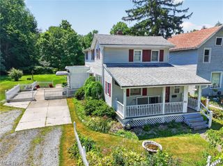 32 Water Street, Geneva, OH 44041