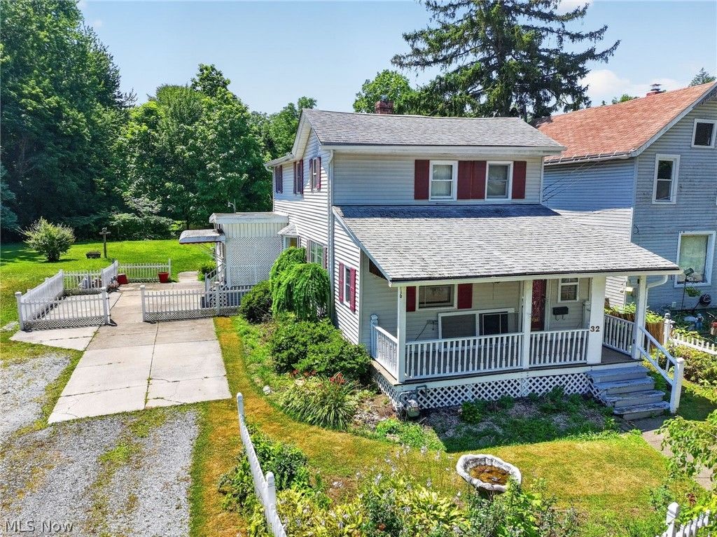 32 Water Street, Geneva, OH 44041
