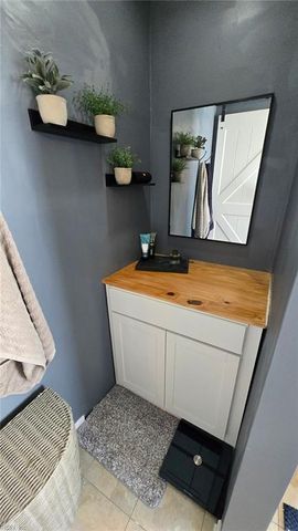 1480 Berkshire DR, Newport News, VA 23602