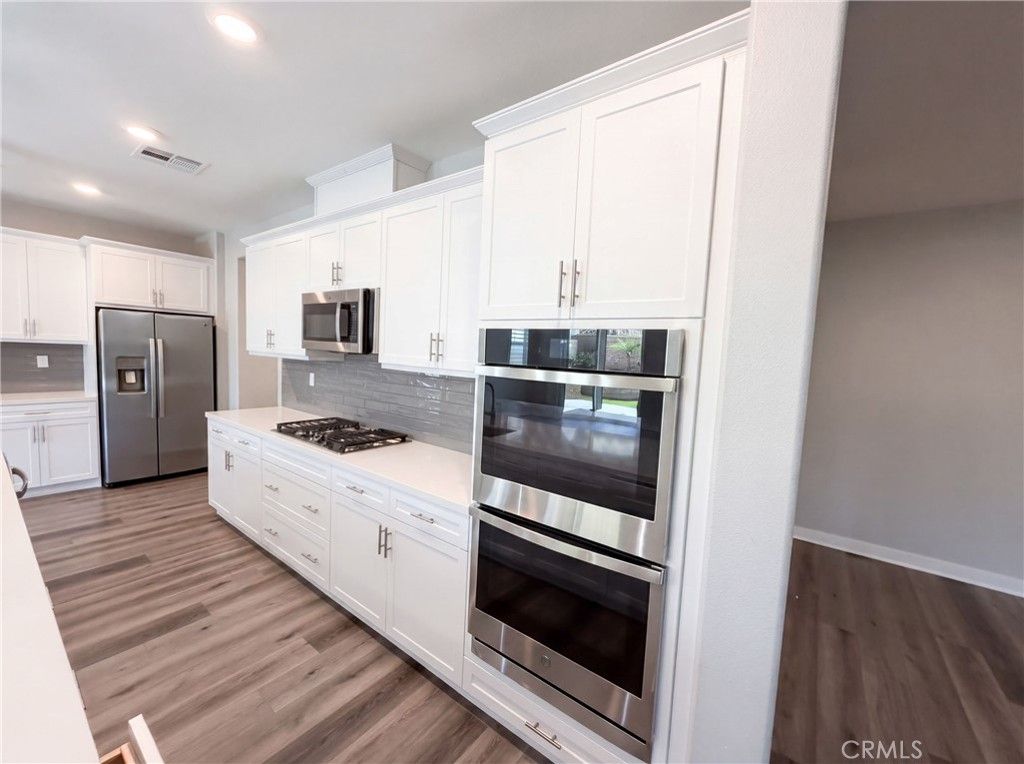 Image 7 of property listing at 26315 Silver Birch, Menifee, CA 92584