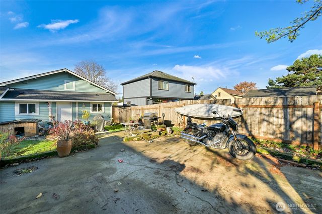 2138 Woburn Street, Bellingham, WA 98226