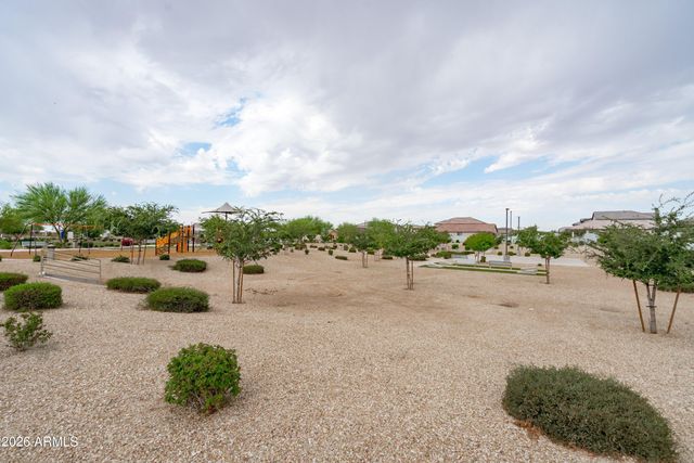 16860 W BUCKHORN Trail, Surprise, AZ 85387