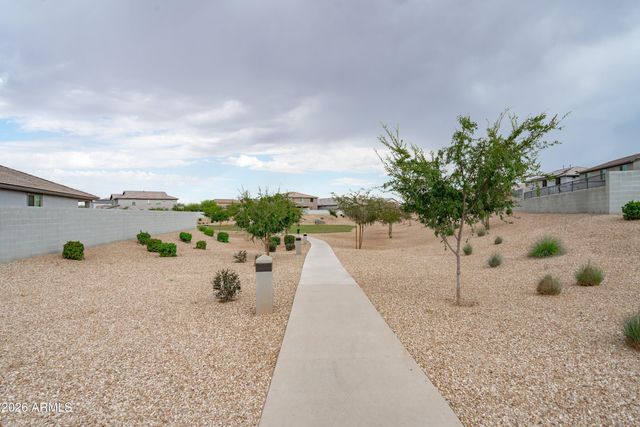 16860 W BUCKHORN Trail, Surprise, AZ 85387