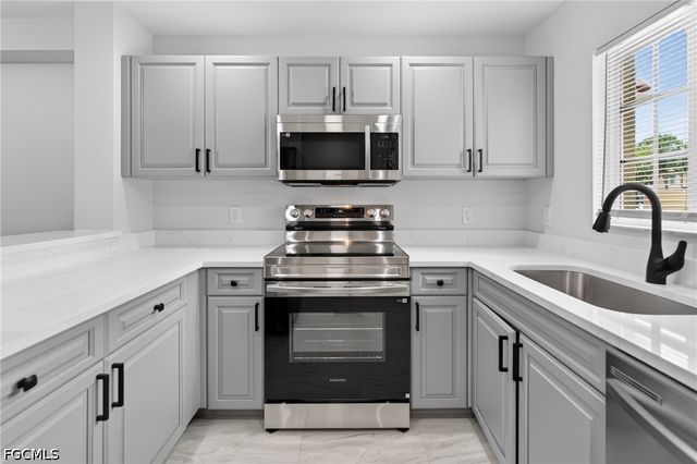 9470 Ivy Brook RUN 806, Fort Myers, FL 33913