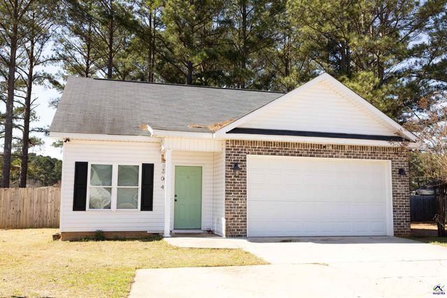 204 Greylock Drive, Perry, GA 31069