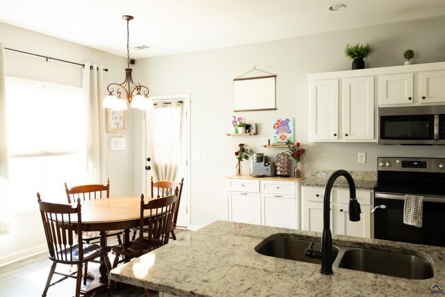 204 Greylock Drive, Perry, GA 31069