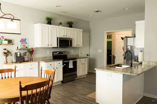 204 Greylock Drive, Perry, GA 31069