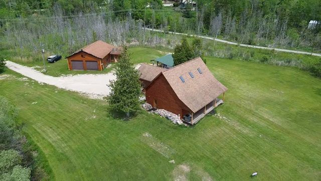 6345 E Jordan Road, Banks Twp, MI 49729