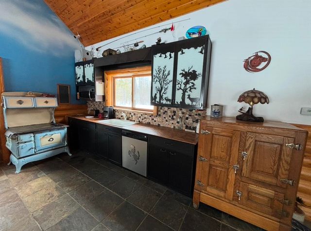 6345 E Jordan Road, Banks Twp, MI 49729