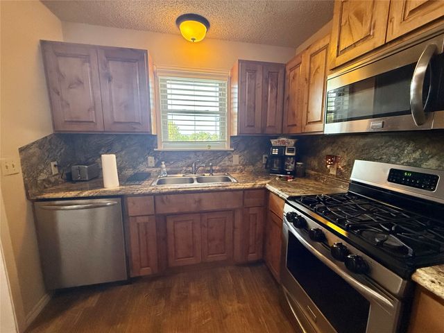 14801 E 140th Street North, Collinsville, OK 74021