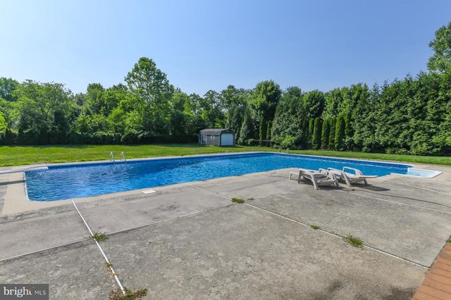 106 KIRSCHLING DR, Swedesboro, NJ 08085