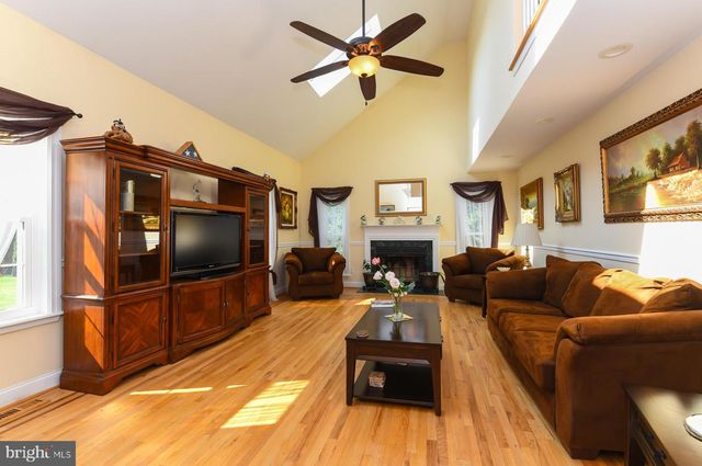 106 KIRSCHLING DR, Swedesboro, NJ 08085