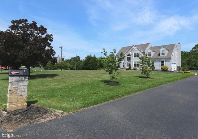 106 KIRSCHLING DR, Swedesboro, NJ 08085