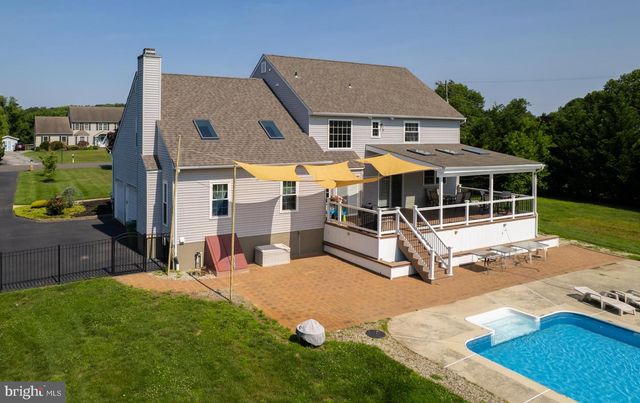 106 KIRSCHLING DR, Swedesboro, NJ 08085