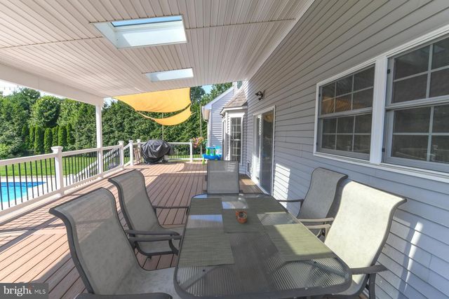 106 KIRSCHLING DR, Swedesboro, NJ 08085