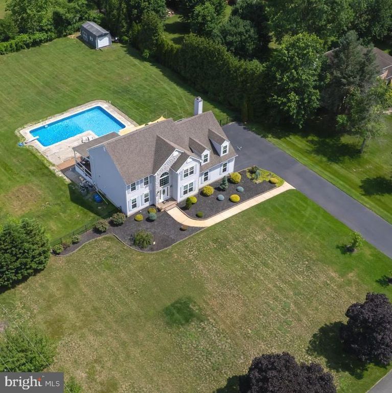 106 KIRSCHLING DR, Swedesboro, NJ 08085