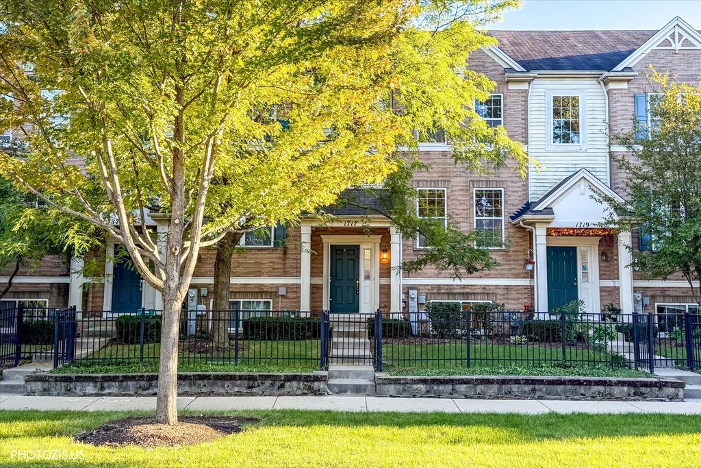 1717 Maple Avenue, Hanover Park, IL 60133