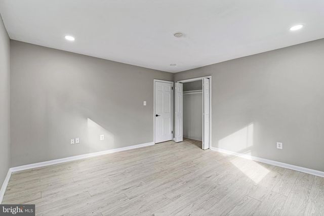717 KENTLAND DR, Great Falls, VA 22066