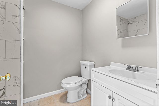 717 KENTLAND DR, Great Falls, VA 22066