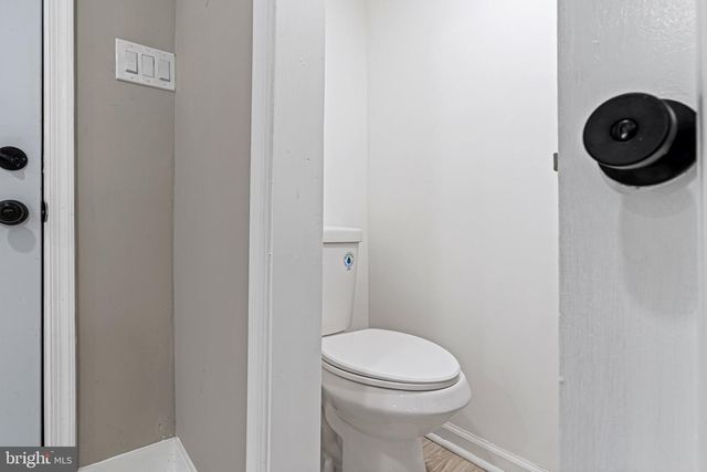 717 KENTLAND DR, Great Falls, VA 22066