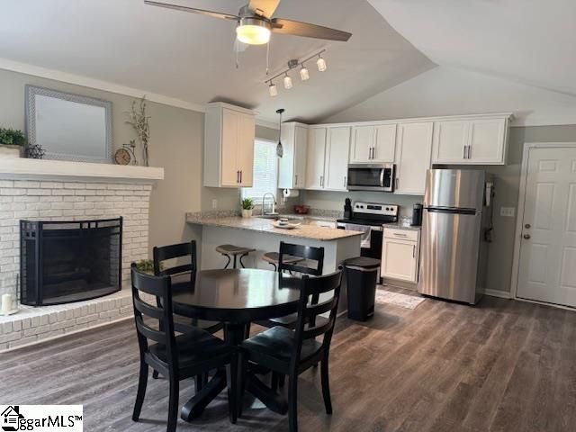 606 E Darby Road, Taylors, SC 29687