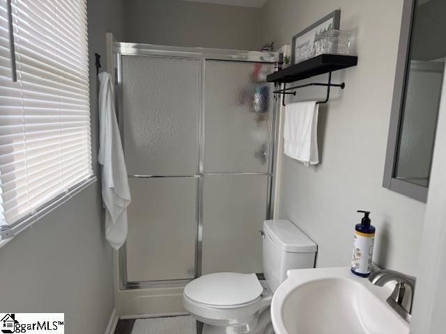 606 E Darby Road, Taylors, SC 29687