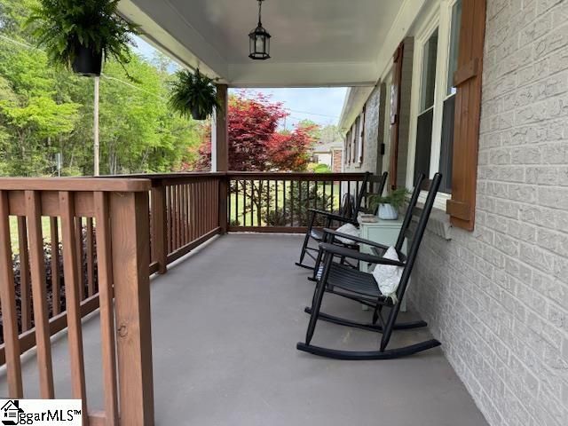 606 E Darby Road, Taylors, SC 29687