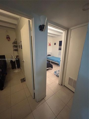 1080 NW 121st St, North Miami, FL 33168