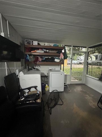 1080 NW 121st St, North Miami, FL 33168