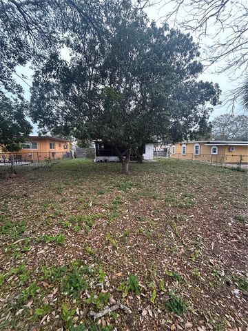1080 NW 121st St, North Miami, FL 33168