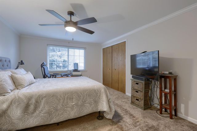 100 Dalton Drive, Rochester Hills, MI 48307