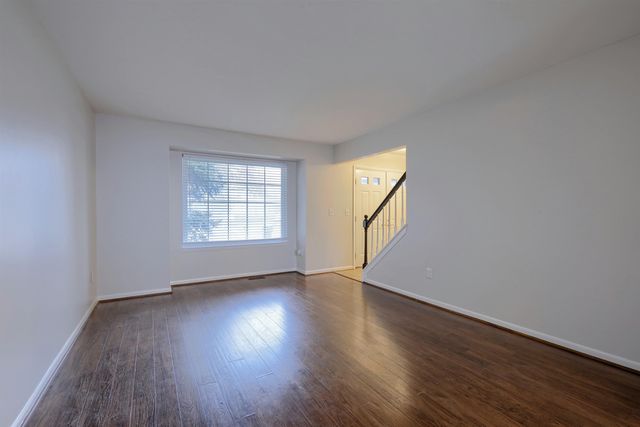 100 Dalton Drive, Rochester Hills, MI 48307