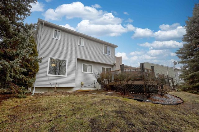 100 Dalton Drive, Rochester Hills, MI 48307