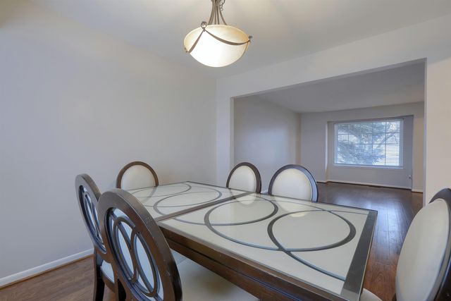 100 Dalton Drive, Rochester Hills, MI 48307