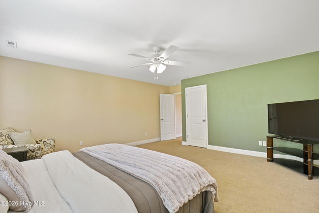 143 Cornel Lane, Hampstead, NC 28443
